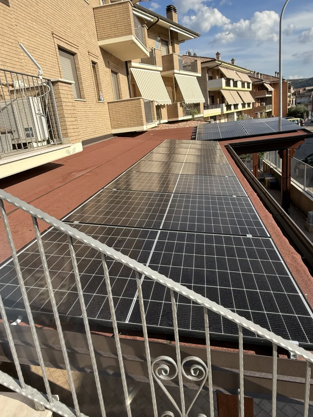 Pannelli del primo impianto realizzato a San Nicandro Garganico